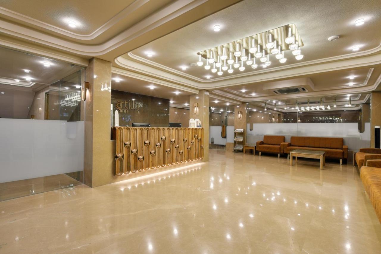 Artilla Inn Ахмедабад Екстериор снимка
